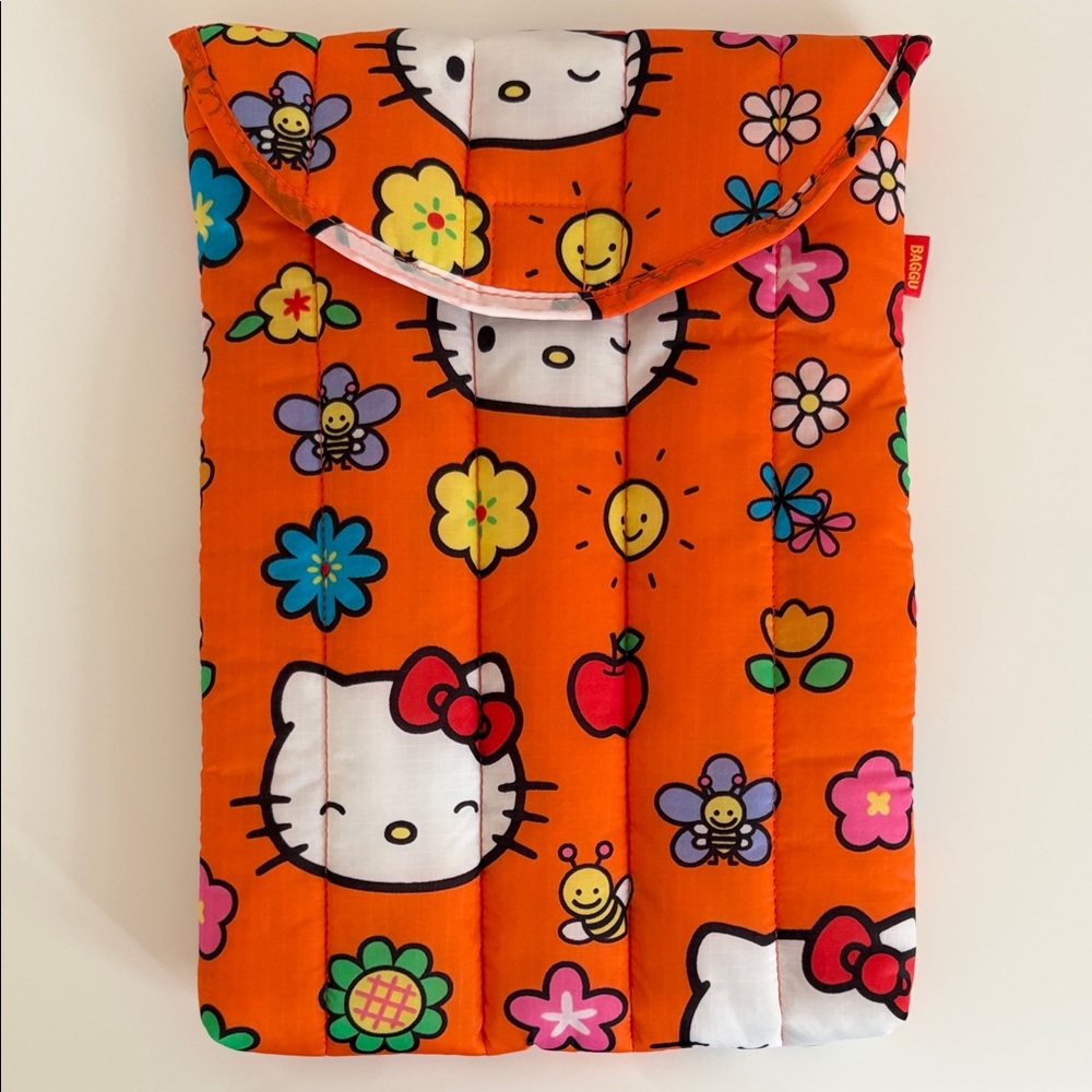 EUC Baggu Padded Laptop Sleeve Orange Hello Kitty 13/14